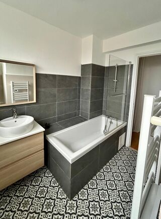  Appartement � vendre 3 pi�ces 77 m�