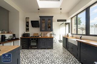  Maison  vendre 14 pices 300 m