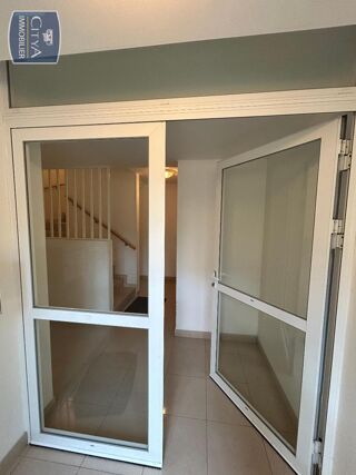  Immeuble � vendre 272 m�