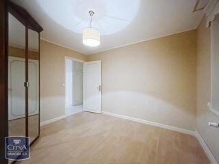  Appartement � vendre 4 pi�ces 86 m�