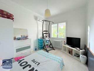  Appartement  vendre 4 pices 82 m