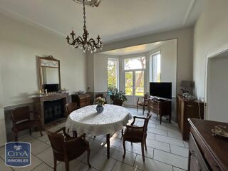  Villa  vendre 7 pices 180 m