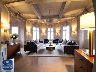  Immeuble � vendre 740 m�