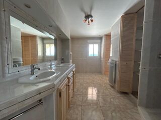  Maison  vendre 5 pices 200 m