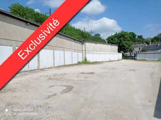  Parking / Garage  vendre 