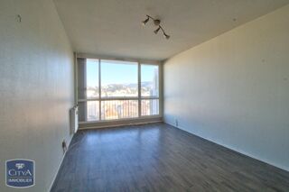  Appartement  vendre 4 pices 79 m