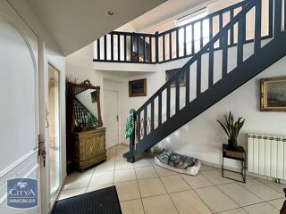  Maison  vendre 9 pices 249 m