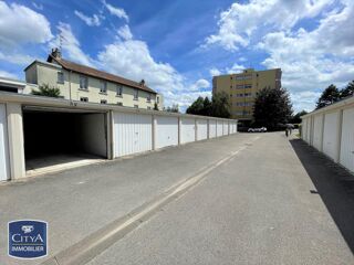  Parking / Garage  vendre 