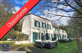 Maison 10 pièces 300 m² · à Colayrac-Saint-Cirq · 300 m² · 439 000 €