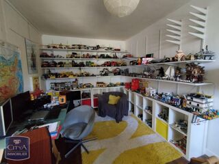  Maison  vendre 8 pices 166 m