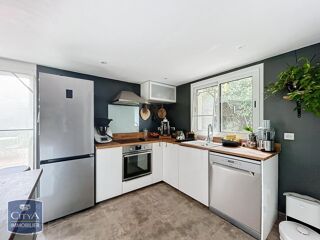  Maison  vendre 10 pices 302 m