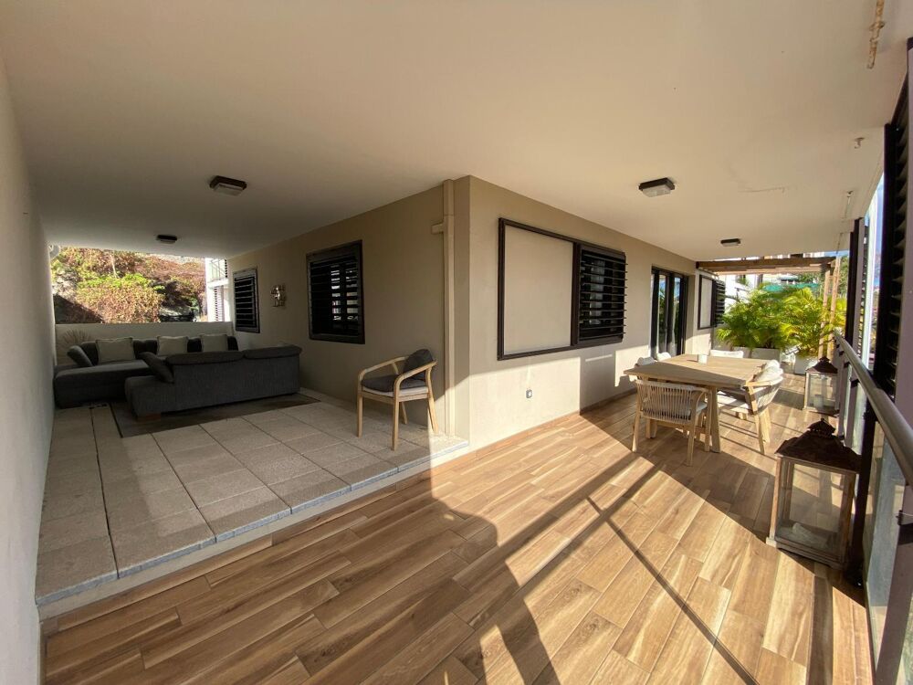 vente Appartement - 4 pièce(s) - 152 m² Saint-Gilles Les Bains (97434)