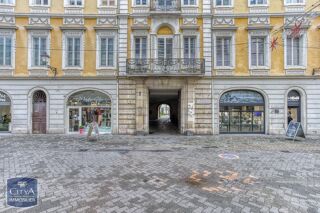  Appartement  vendre 7 pices 220 m