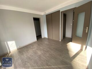  Appartement  vendre 4 pices 82 m