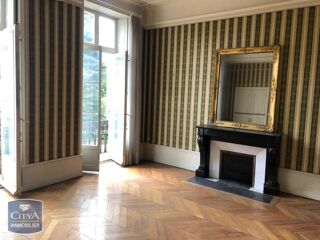  Immeuble � vendre 479 m�