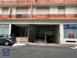  Parking / Garage � vendre 