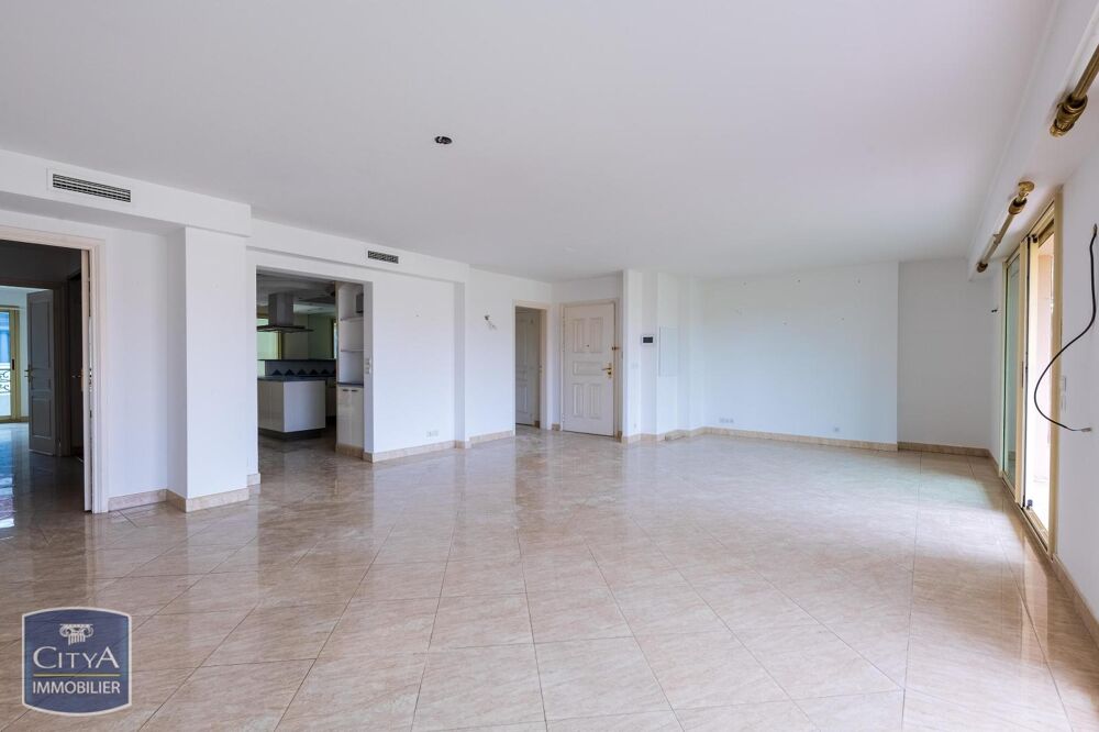 vente Appartement - 4 pièce(s) - 150 m² Sanary-sur-Mer (83110)