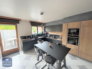  Maison � vendre 5 pi�ces 166 m�