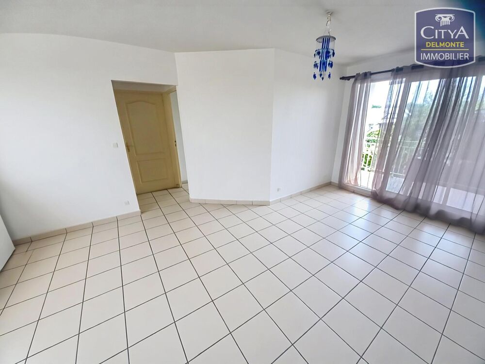 VENTE d'un appartement T2 de 40 m² avec varangue de 9 m²....
