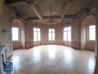  Immeuble � vendre 740 m�