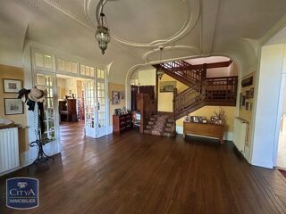  Maison � vendre 8 pi�ces 308 m�