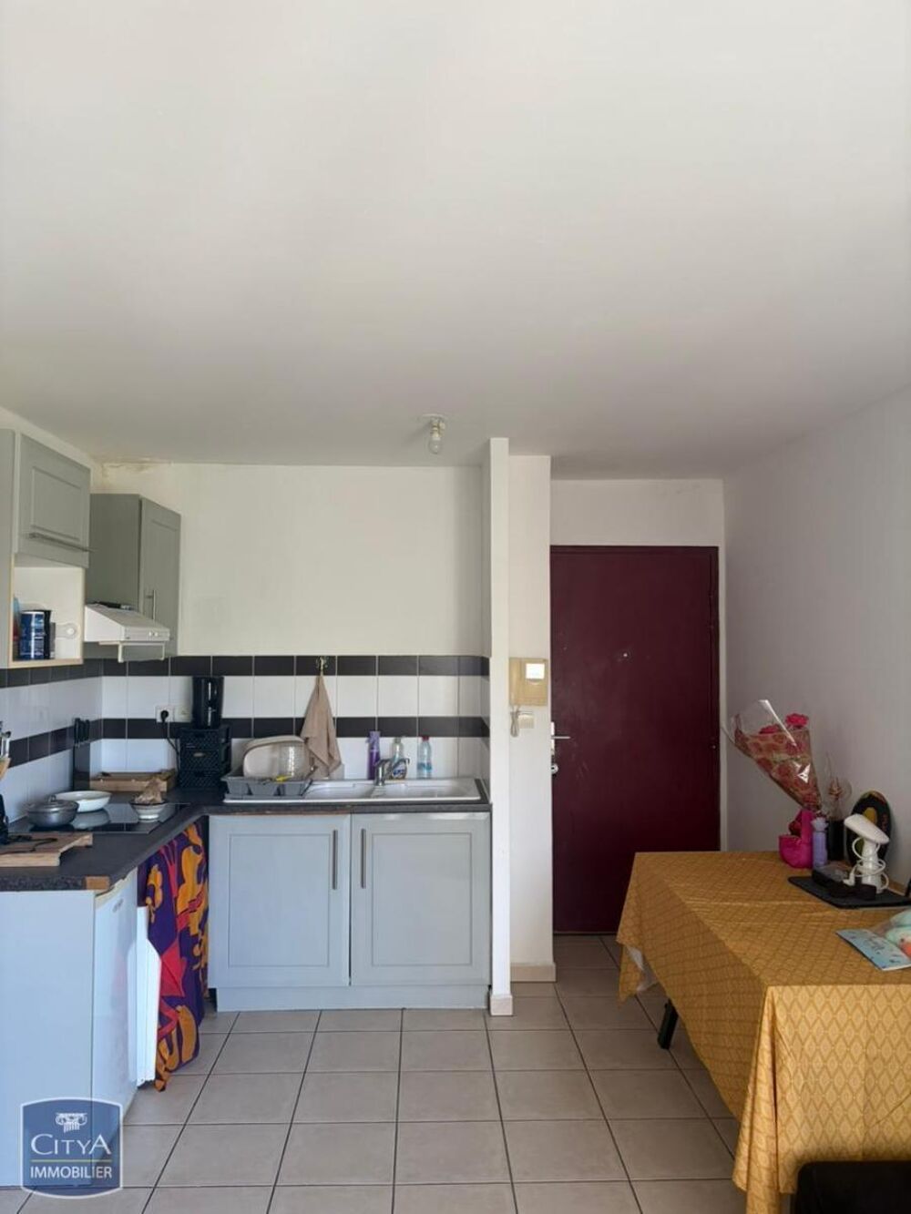 VENTE d'un appartement T2 au 2ème étage dans une résiden....