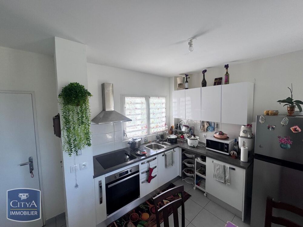 À vendre : Appartement T3 avec parking, superbe vue mer,....