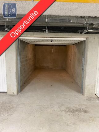  Parking / Garage  vendre 14 m