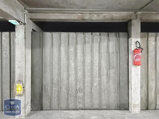  Parking / Garage � vendre 
