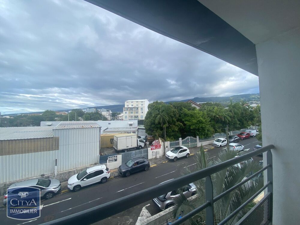 VENTE d'un appartement T3 libre de toute occupation au 2....