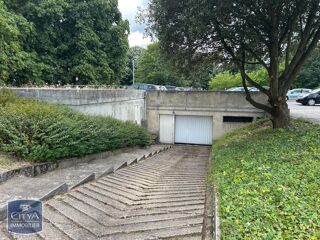  Parking / Garage  vendre 