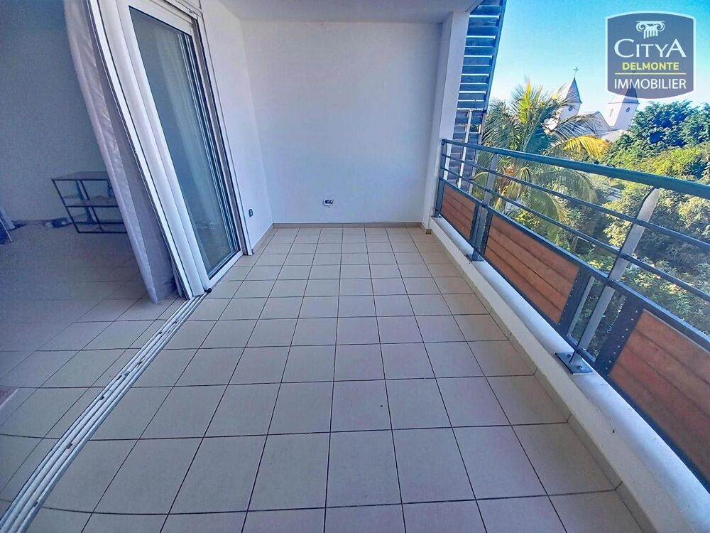 VENTE d'un appartement T2 en plein coeur de Saint-Pierre.....