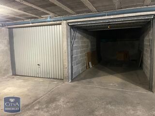  Parking / Garage  vendre 13 m