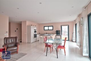  Villa  vendre 5 pices 118 m