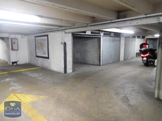  Parking / Garage � vendre 