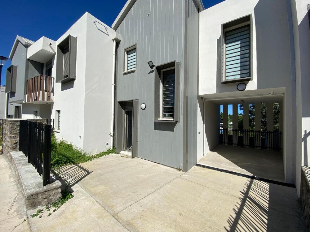 vente Maison - 4 pièce(s) - 86 m² L' Étang-Salé (97427)