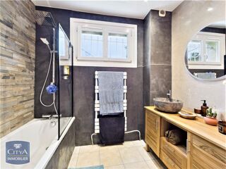  Maison  vendre 10 pices 167 m