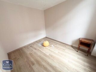  Immeuble � vendre 453 m�