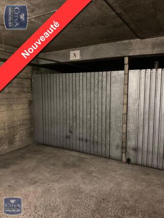  Parking / Garage  vendre 13 m