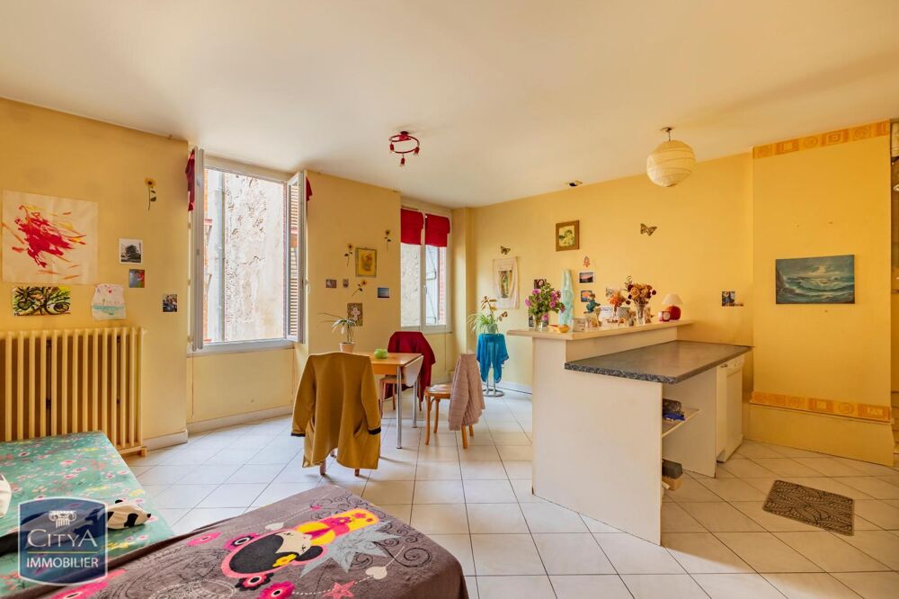 VENTE d'un appartement bourgeois T2 (53 m²) à Pamiers, i....