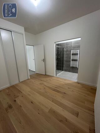  Appartement  vendre 5 pices 99 m