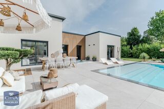  Villa � vendre 6 pi�ces 220 m�