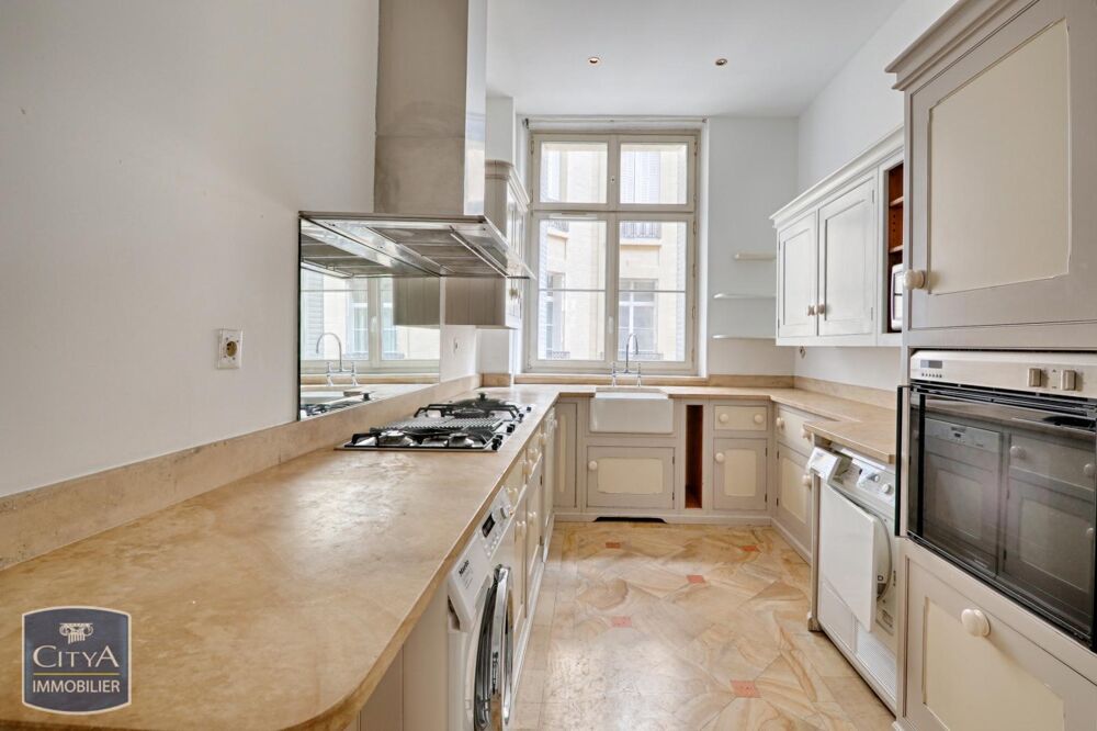 � vendre  Appartement Paris 8