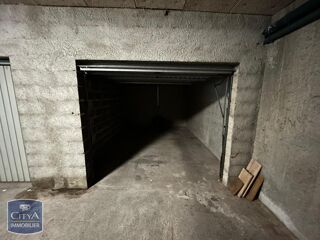  Parking / Garage � vendre 12 m�