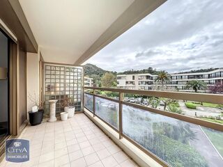  Appartement  vendre 3 pices 77 m