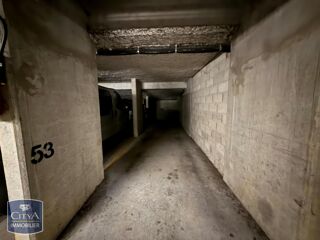  Parking / Garage � vendre 