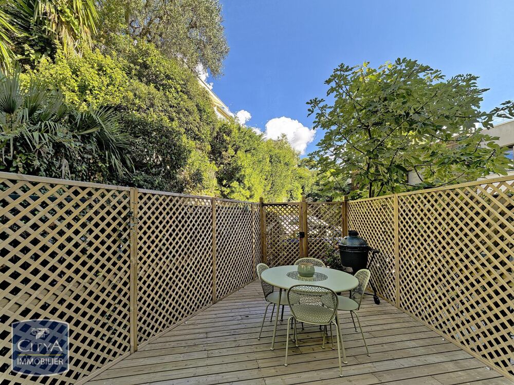 � vendre  Appartement Saint-Jean-Cap-Ferrat (06230)