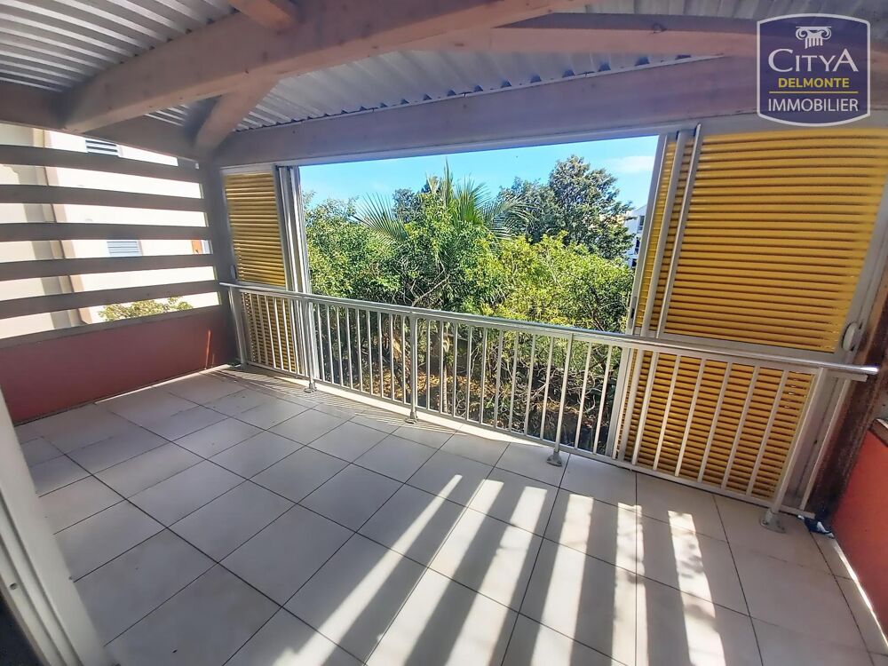 VENTE d'un appartement T4 en duplex (76 m²) avec varangu....