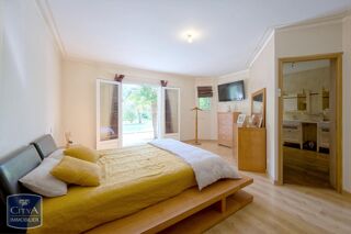  Maison � vendre 8 pi�ces 270 m�