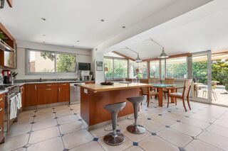  Maison  vendre 8 pices 268 m